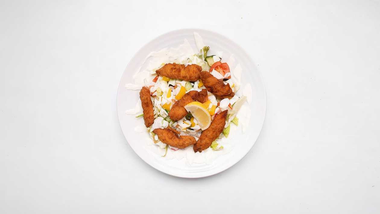 Salát s kuřecími stripsy