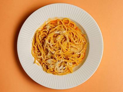 SPAGHETTI IN TOMATO SAUCE