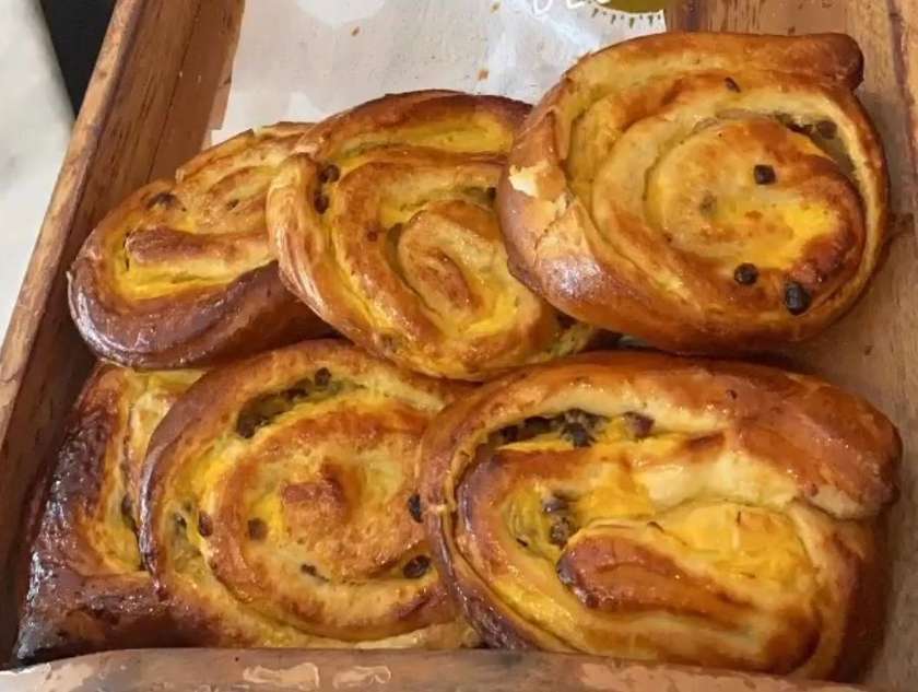 Raisin Roll
