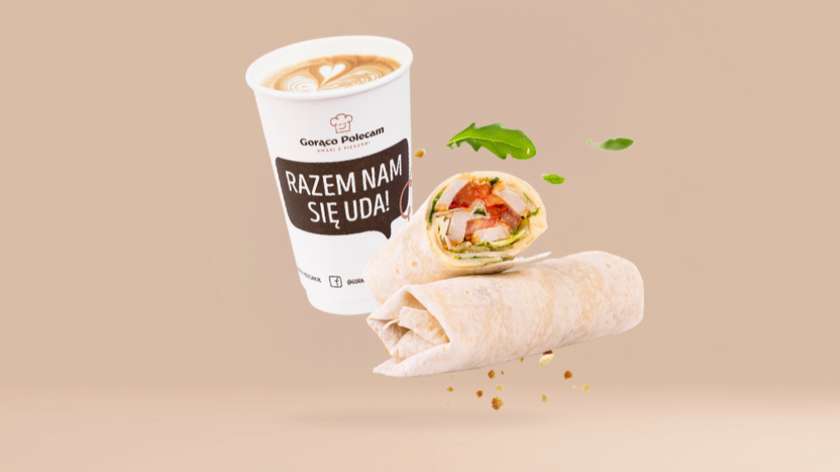 Wrap z panierowanym kurczakiem + kawa