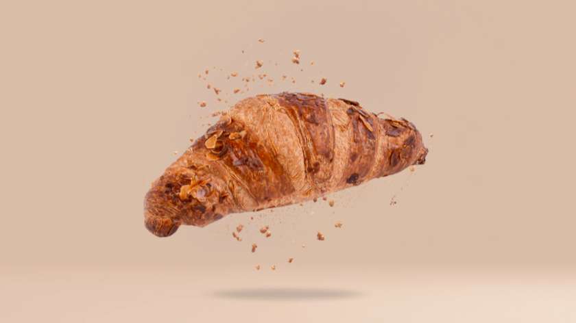 Croissant z marcepanem