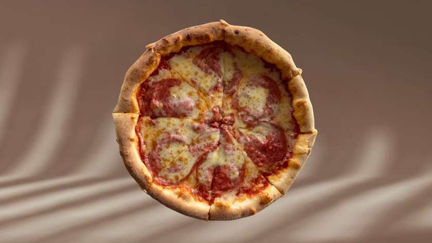 Salami Pizza