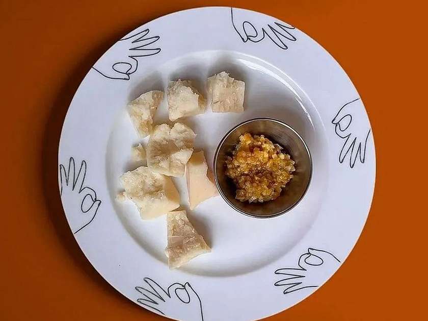 FAVORITE CHEESE PARMESAN