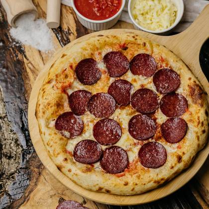 Pizza Salami Mare