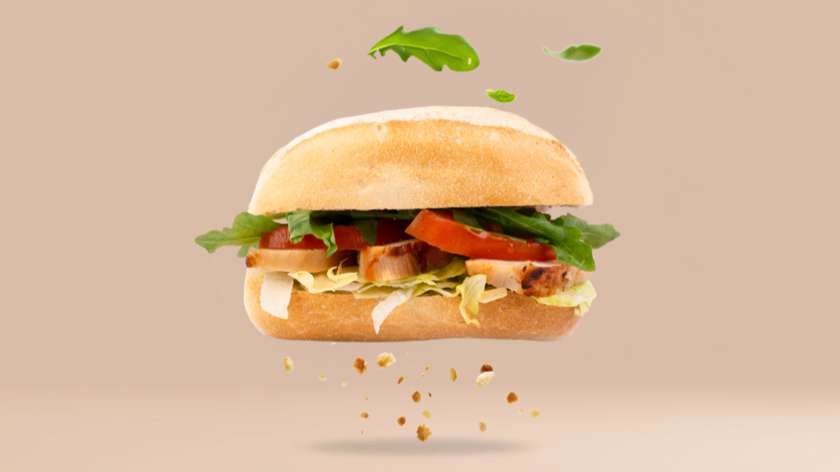 Kanapka z kurczakiem i rukolą