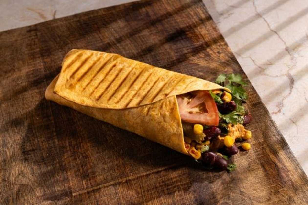 Tortilla z kremowym pulled porkiem