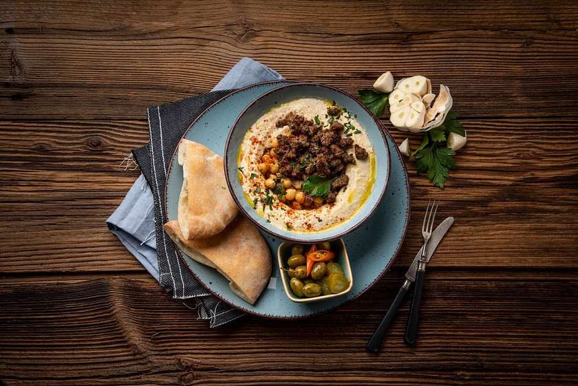 Hummus s mletým masem