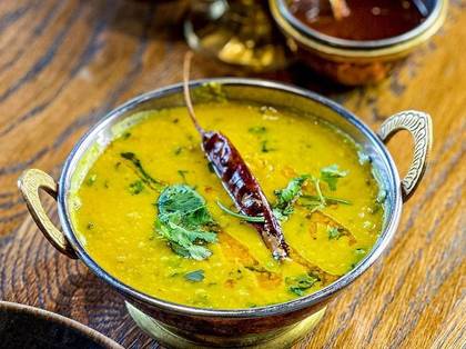 Yellow palak daal