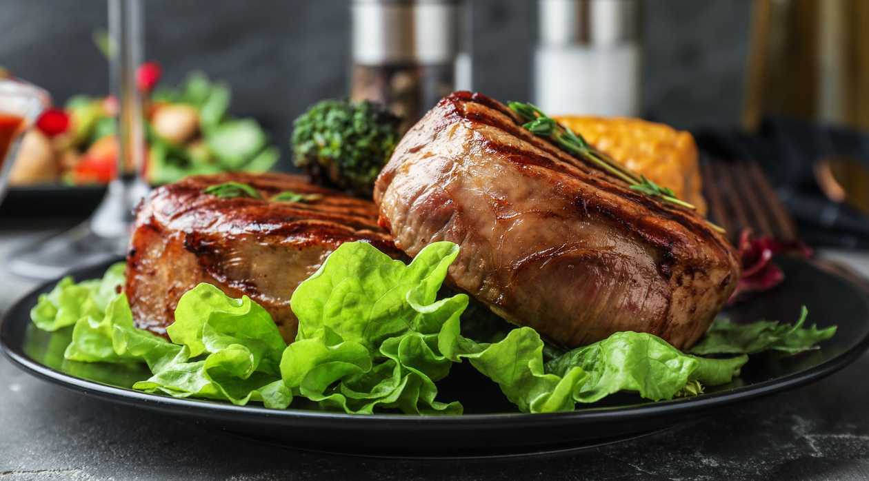 Tenderloin medallions with mushroom sauce