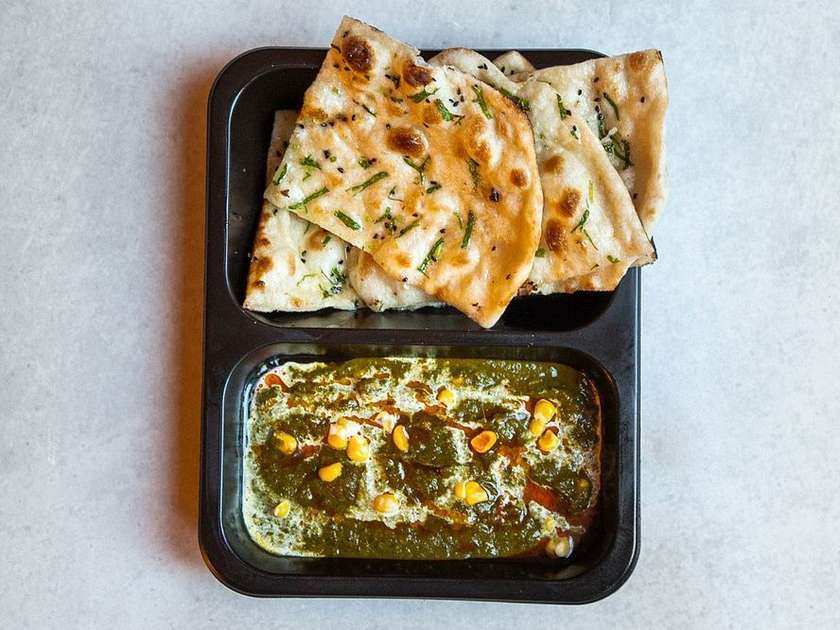 Saag corn with butter naan