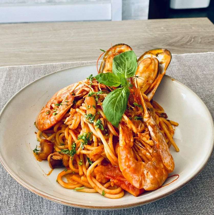 Spaghetti cu fructe de mare 320g