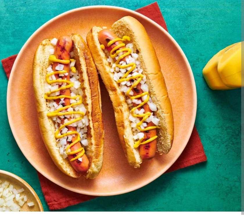 Hot Dog with Sausage and Cheddar Sauce