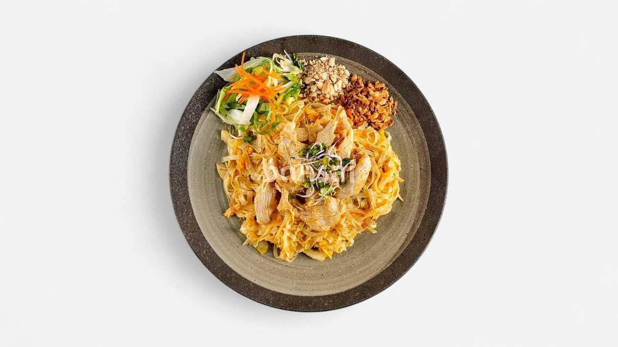 Phở xào s kuracím mäsom