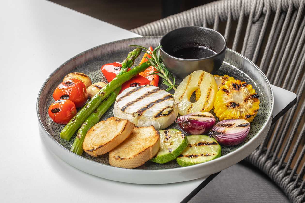 Grilled vegetables with grilled camembert
