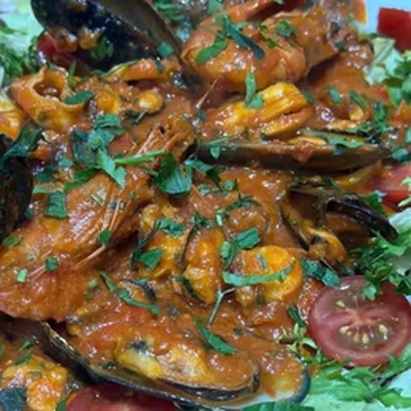 Tocană cu Fructe de Mare