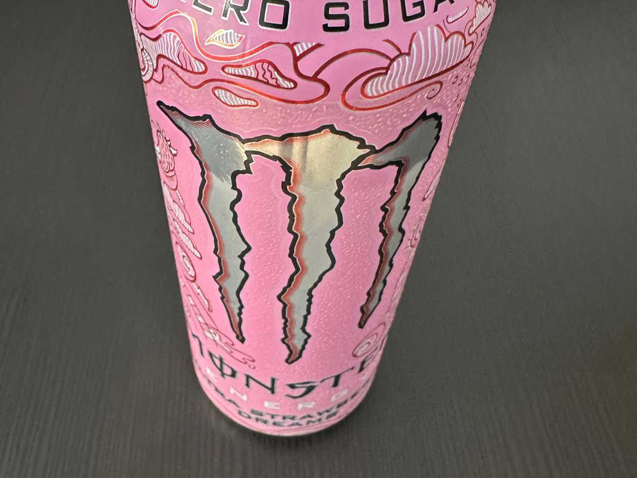 Monster ultra strawberr zero sugar