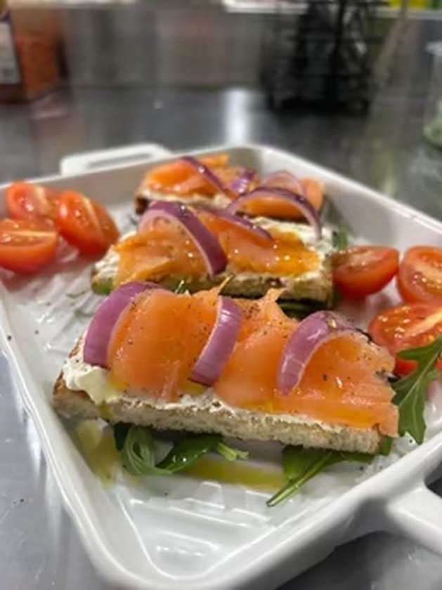Bruschette cu Somon