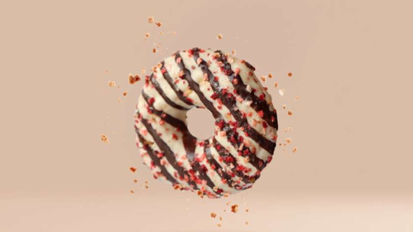 Donut z nadzieniem truskawkowym