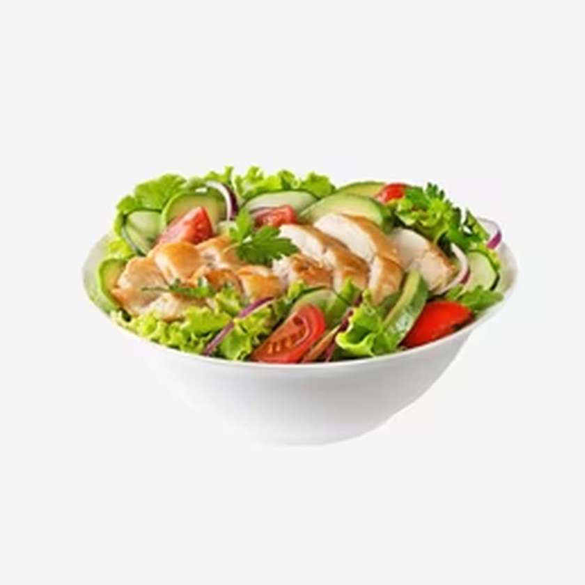 Salată cu Șnițel de Pui