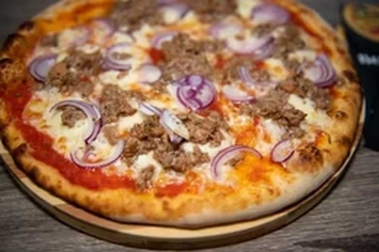 Pizza Tonno e Cipolla