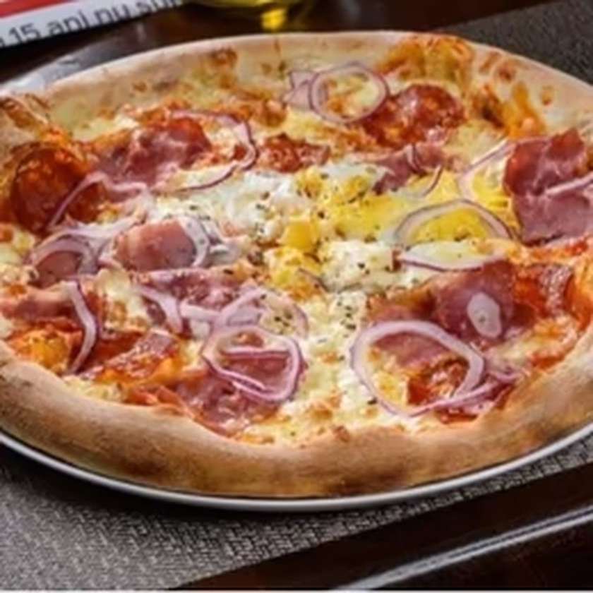 Pizza Paesana