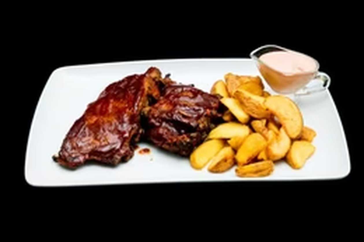 Coaste de Porc cu Cartofi în Coajă