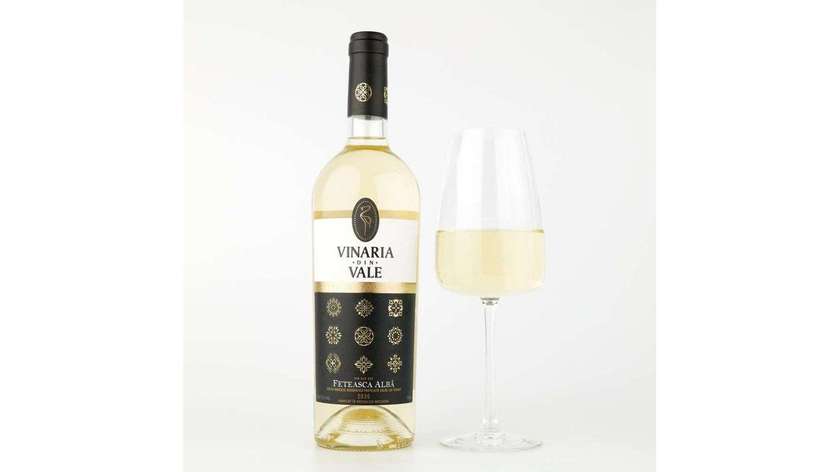 White Wine Fetească Albă VDV 750 ml