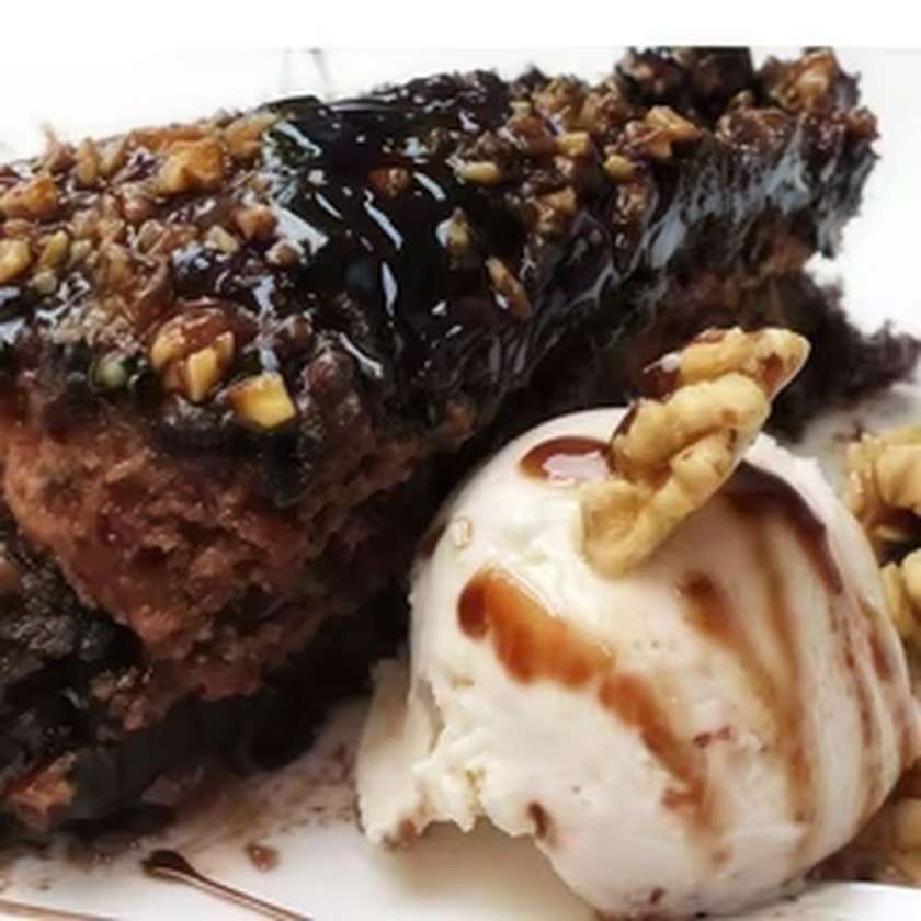 Tort din Înghețată cu Zuppa Inglese cu Ciocolată și Krantz