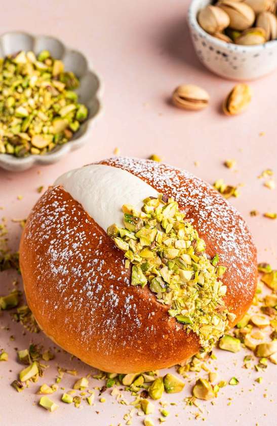 Maritozzi with Pistachio