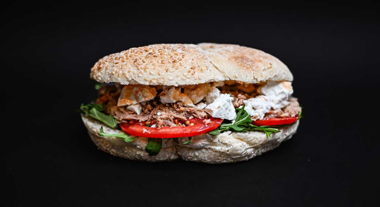 X'DAQTEJN FIK (Slap you twice)