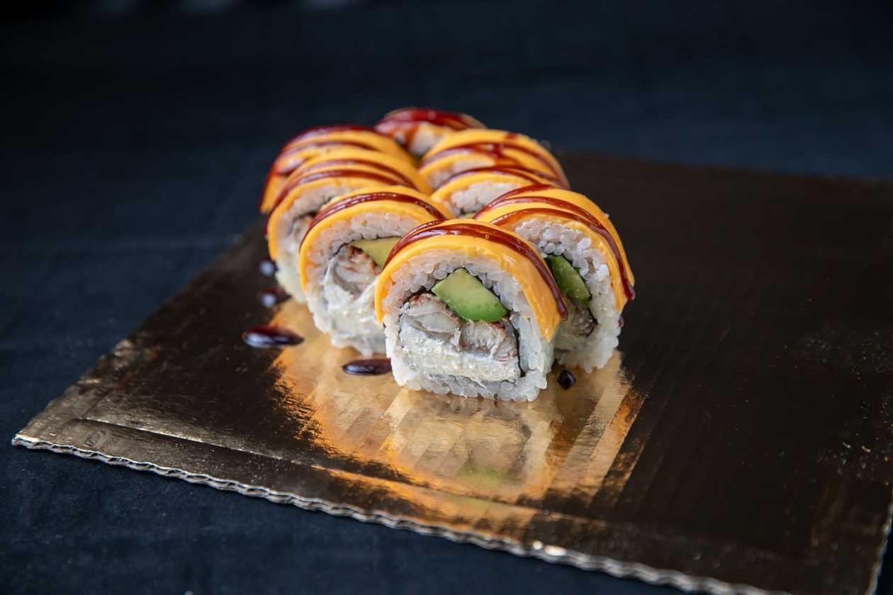 Cheese roll z węgorzem