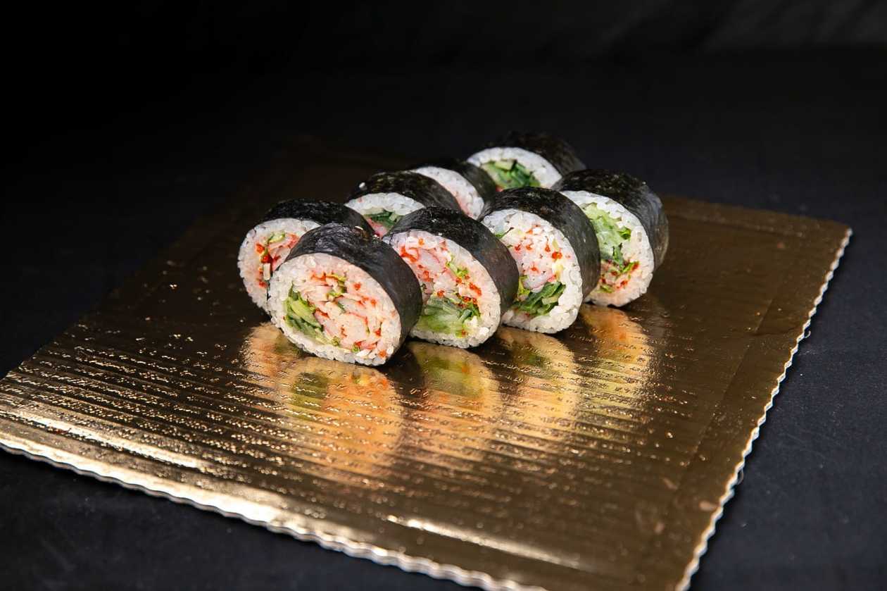 Futoroll z sałatką krabową