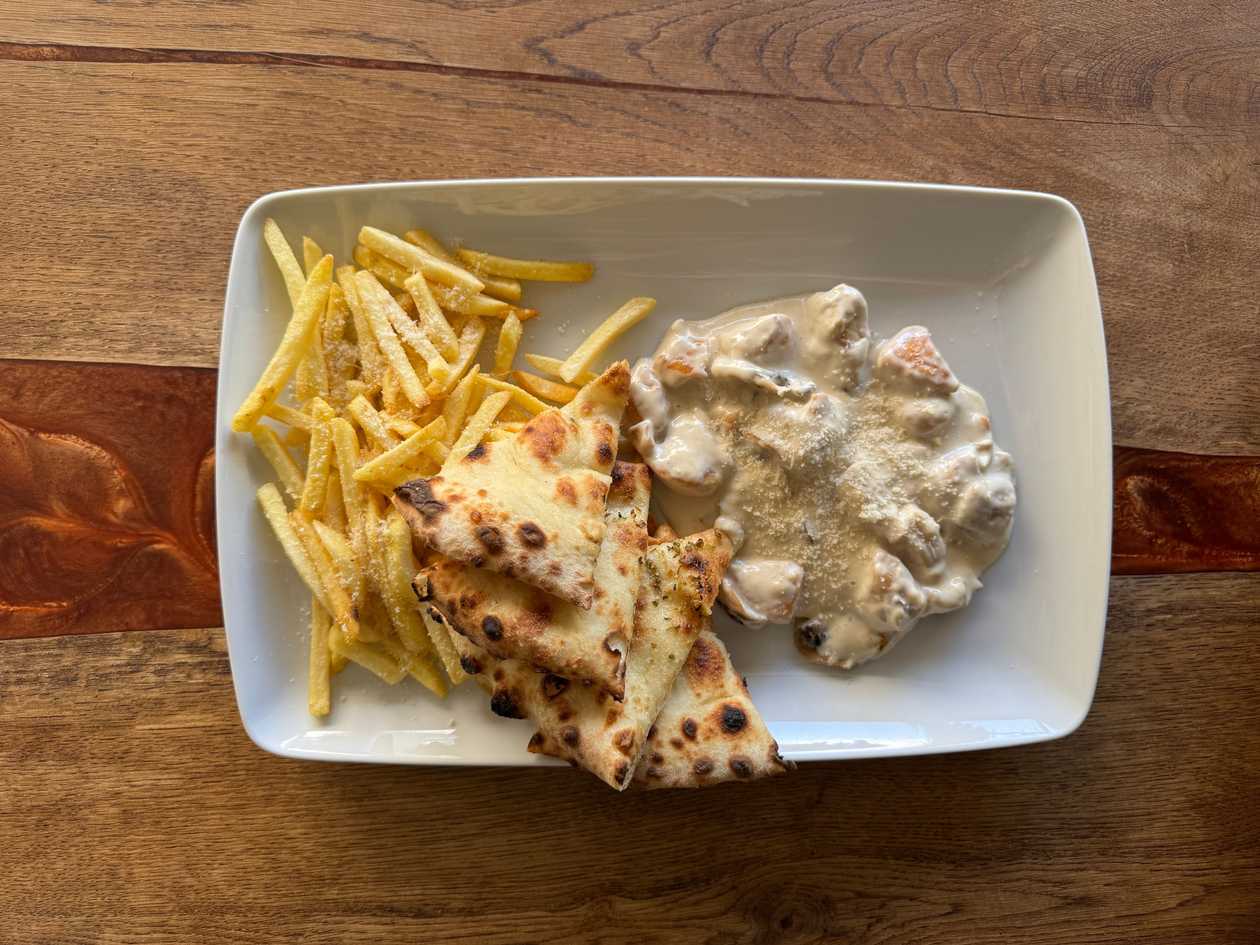 Piept de pui cu ciuperci si smantana