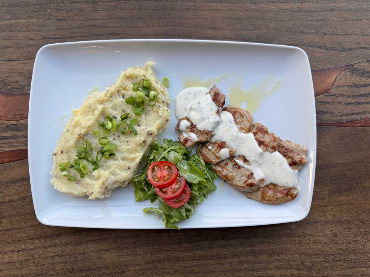 Muschiulet de porc cu sos gorgonzola