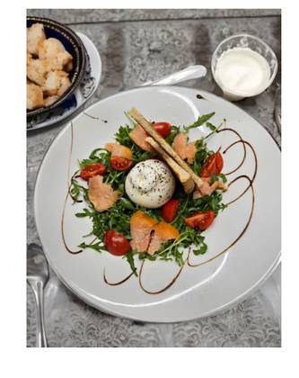Royal burrata salad
