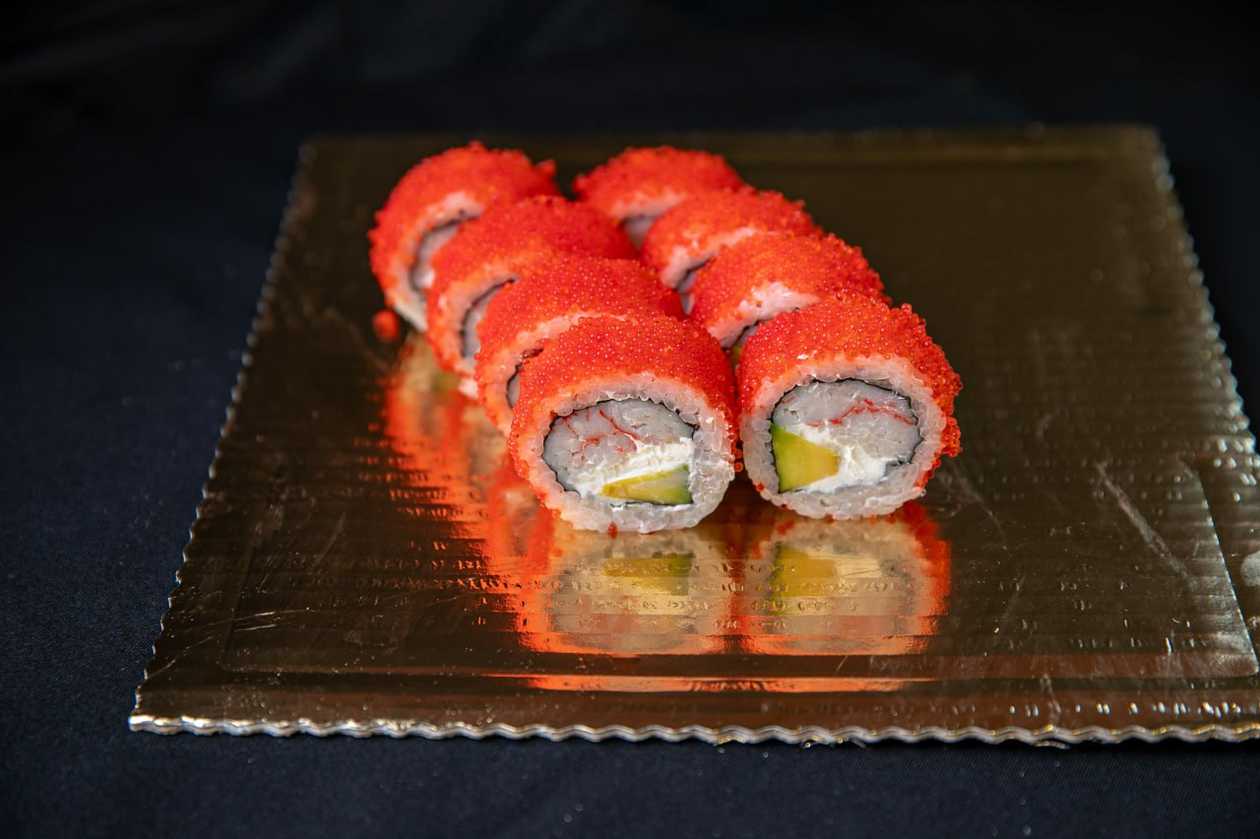 Kalifornia w Tobiko z surimi