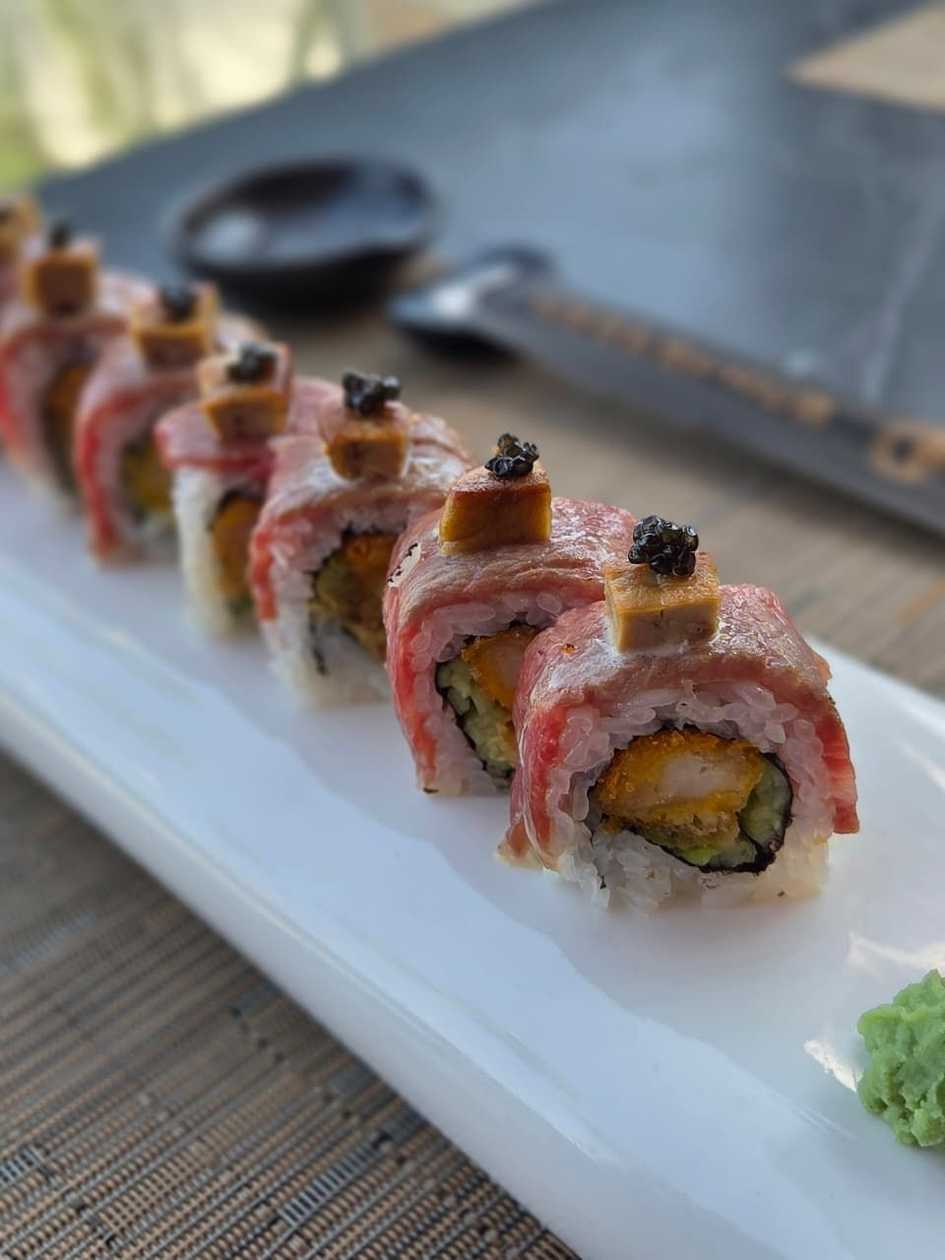 Wagyu-Foie Fusion Roll (8 pcs)