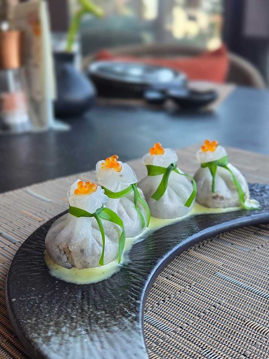 Cheese & truffle dumplings (4 pcs)