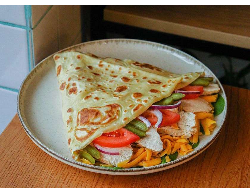 Млинець з куркою максі