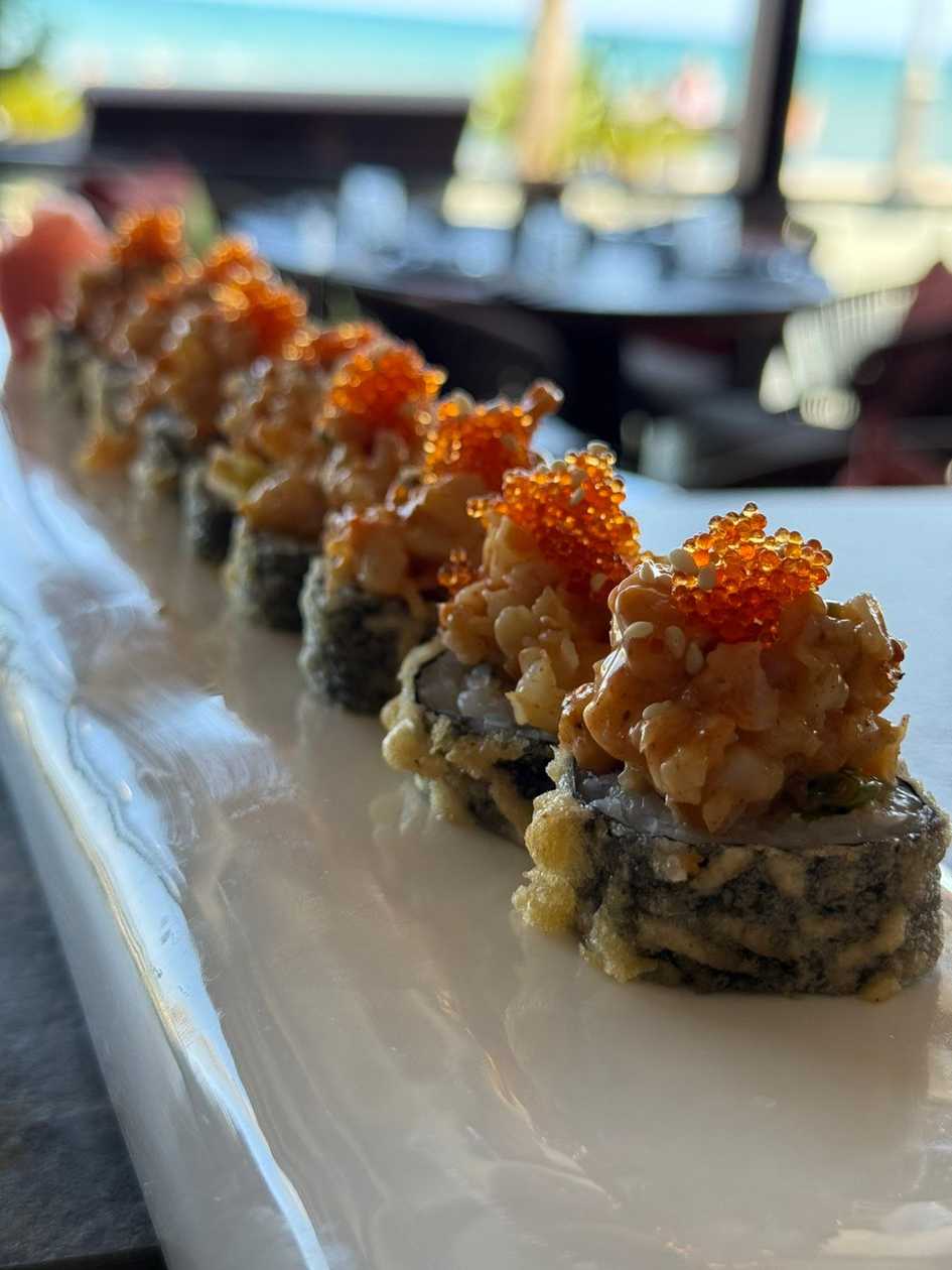 Volcano roll (8 pcs)