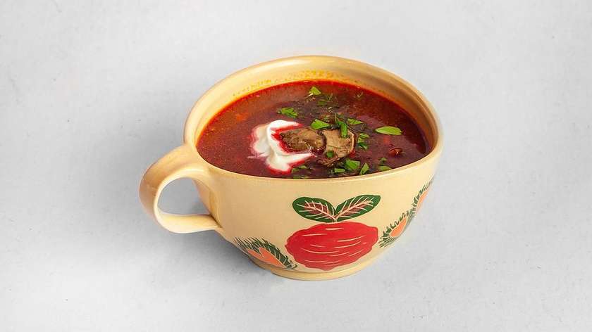 Vegetarian borsch with mushrooms