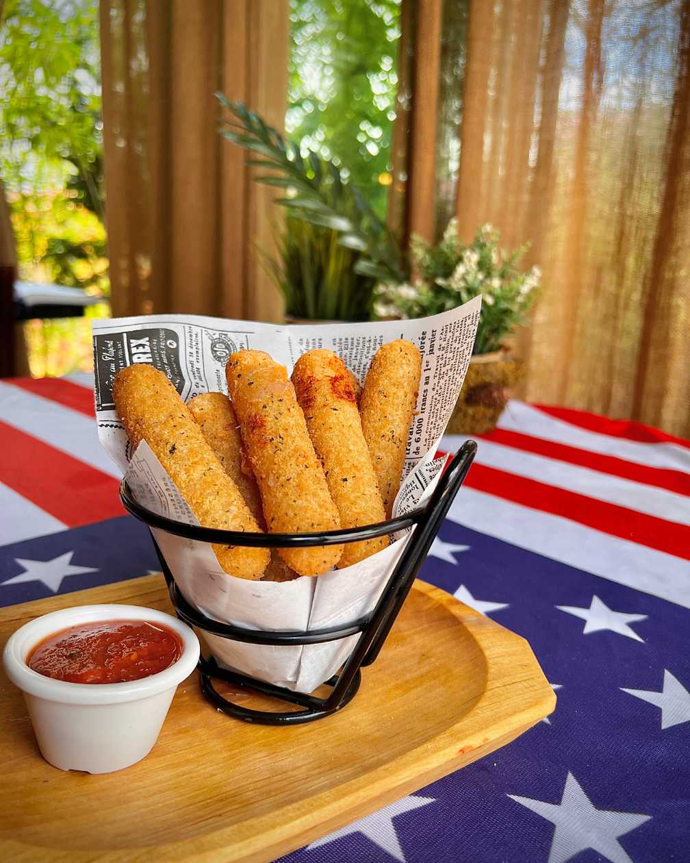 Mozzarella Monroe Sticks