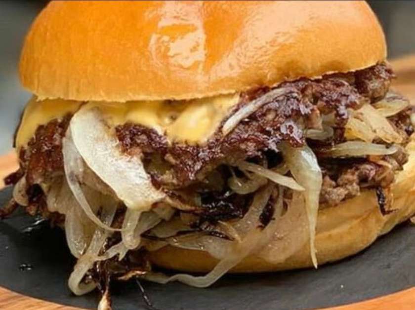 SMASH Burger triple, by Ovidiu Vasile