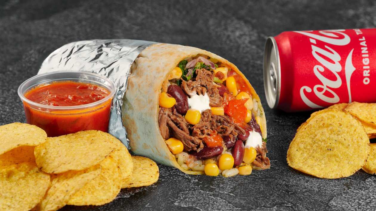 Vienam. El Faro's Spicy burita, nachos & salsa ir gėrimas