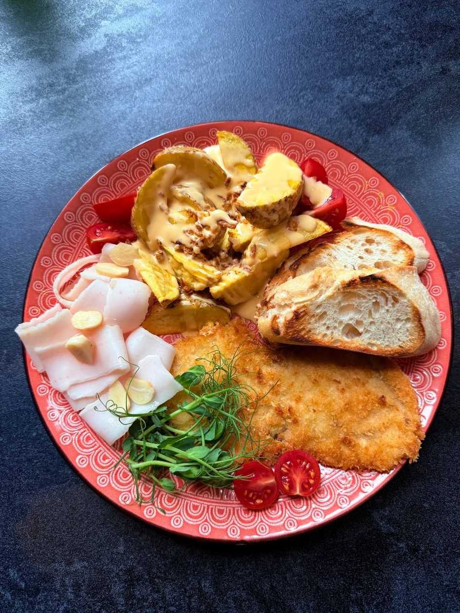 Український сніданок