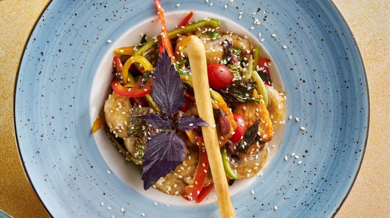 Çipsli toyuq Salatı