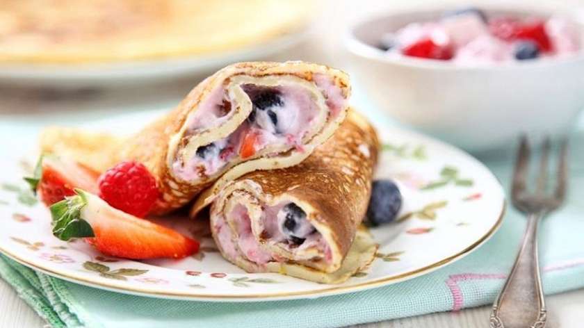 PALACINKA tvaroh, ovocie - 1ks