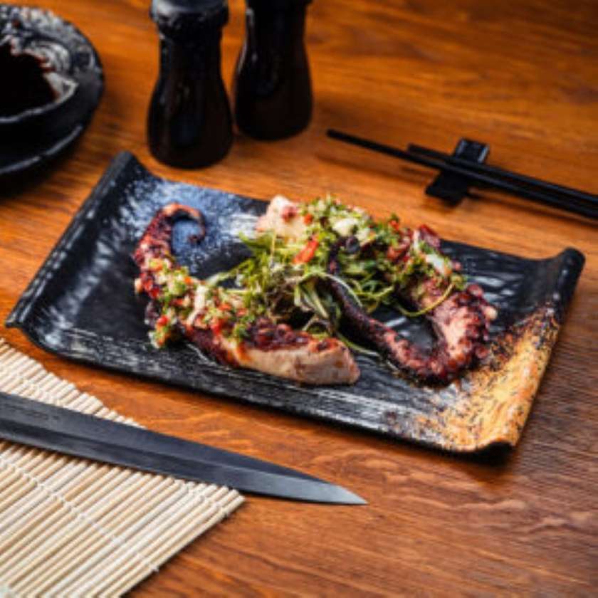 Caracatița lui Pescobar la grătar