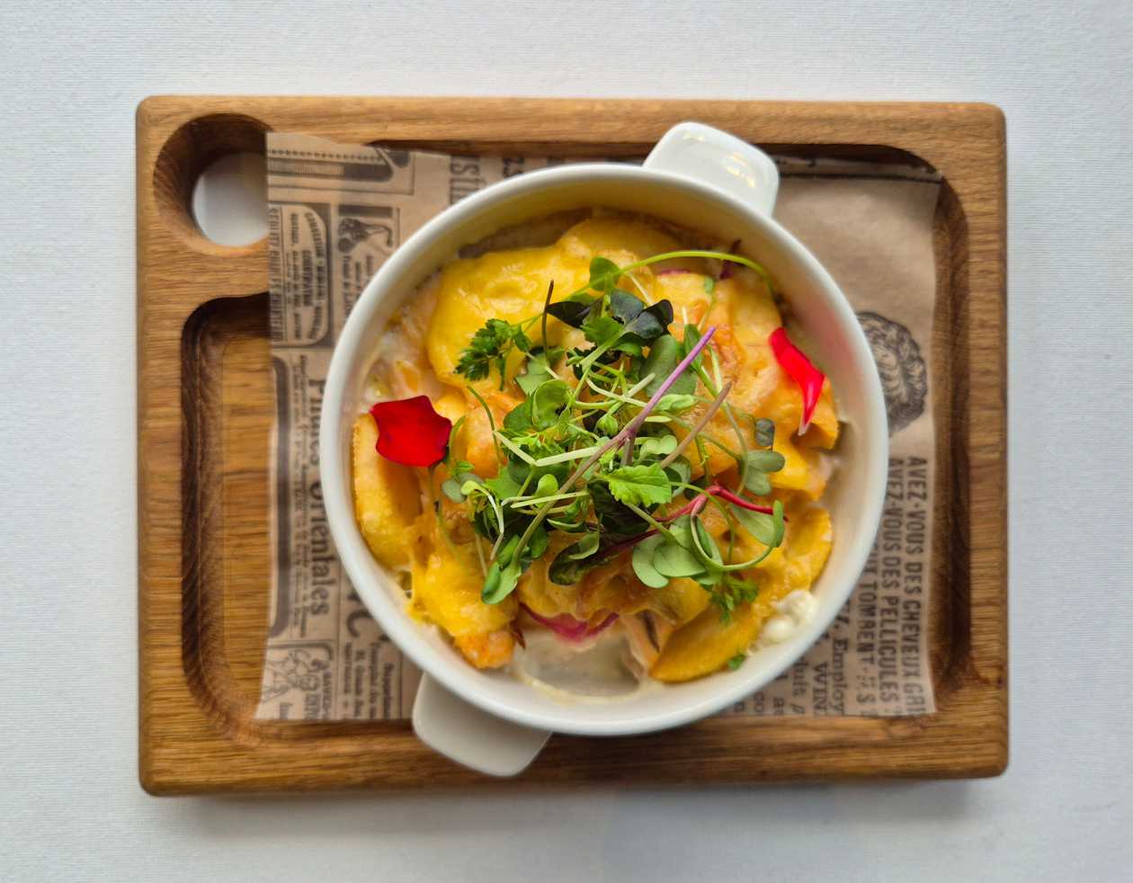 Ahjusoe lõhe-kartulivorm Cheddar-juustuga