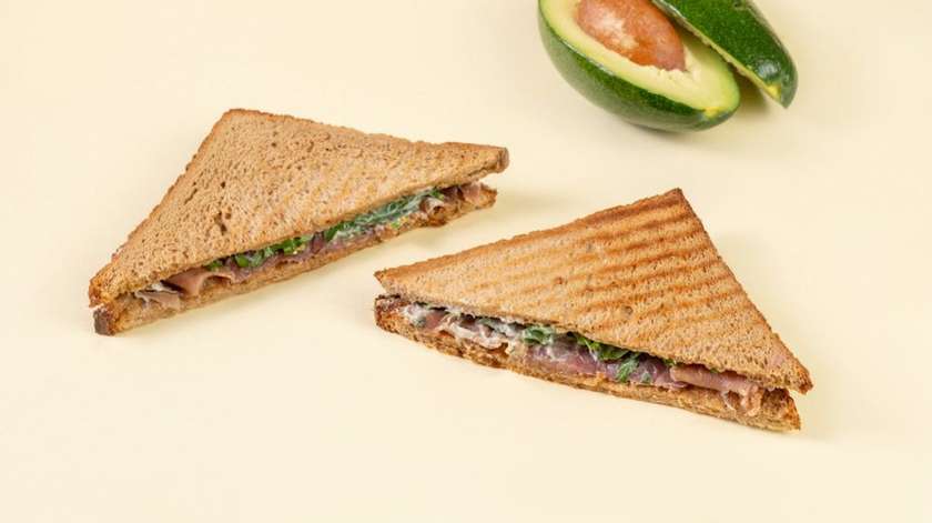 Prosciutto club sandwich - 658 Kcal